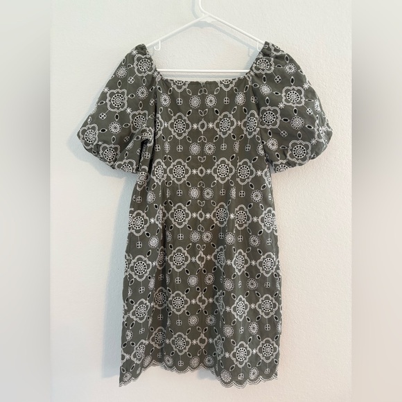 Talbots Embroidered Puff Sleeve Shift Dress - Picture 9 of 13